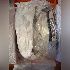 Tory Burch, classic court canvas size 6.5